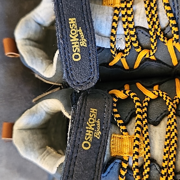 OshKosh B'gosh Kid's Boy's Cycla Everplay Blue Sneakers. EUC. Sz: 5T - Picture 6 of 10